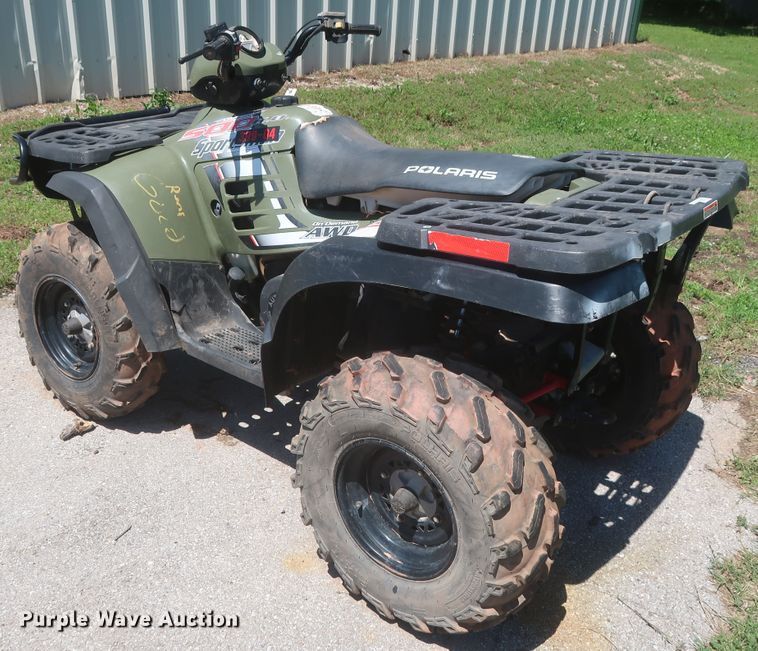 image for item HG9520 2004 Polaris Sportsman 500  ATV