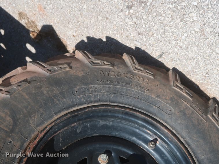 image for item HG9520 2004 Polaris Sportsman 500  ATV