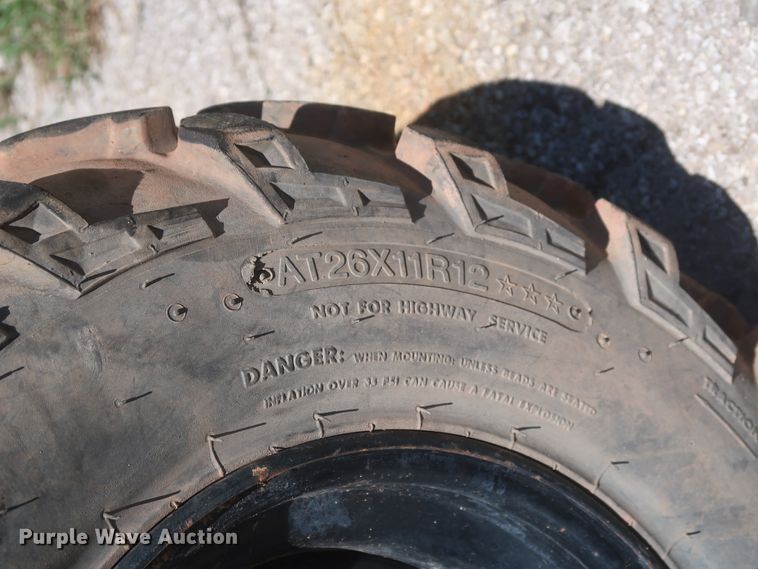 image for item HG9520 2004 Polaris Sportsman 500  ATV