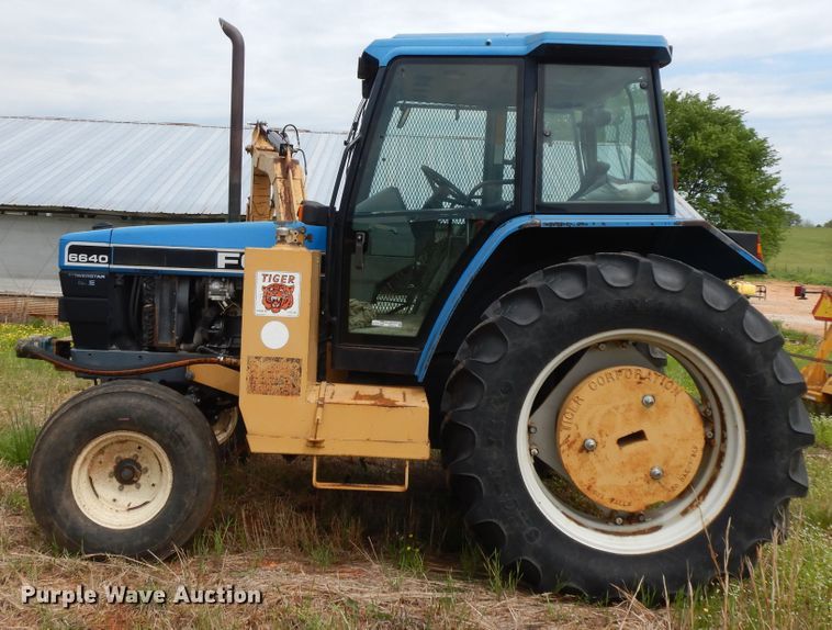 image for item HO9471 Ford 6640  tractor