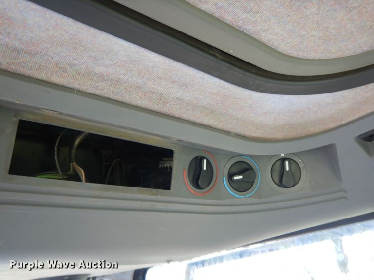 image for item HO9471 Ford 6640  tractor