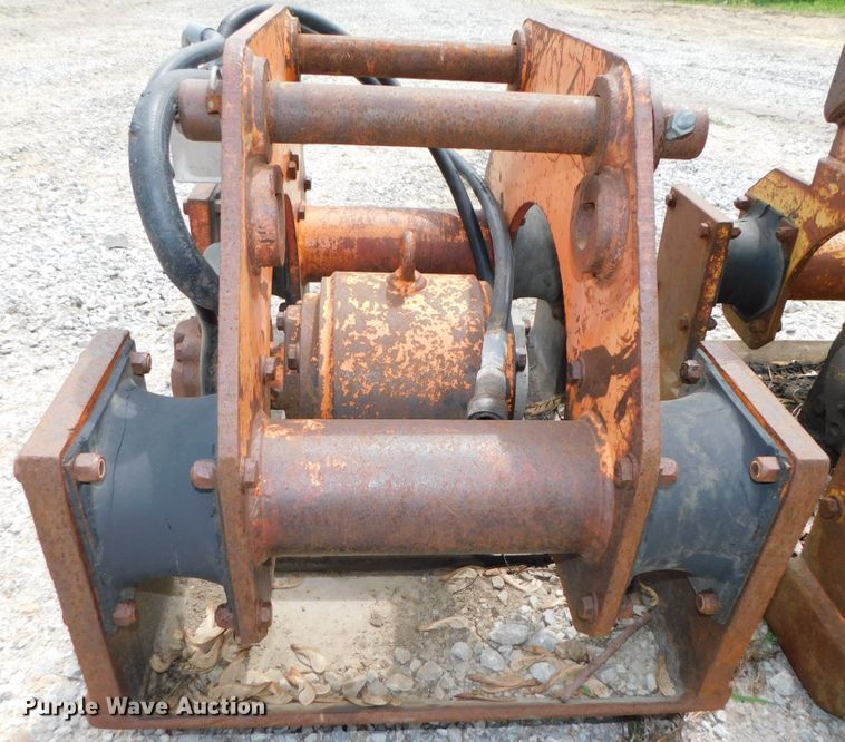 image for item HX9379 Stanley HS6005  plate compactor