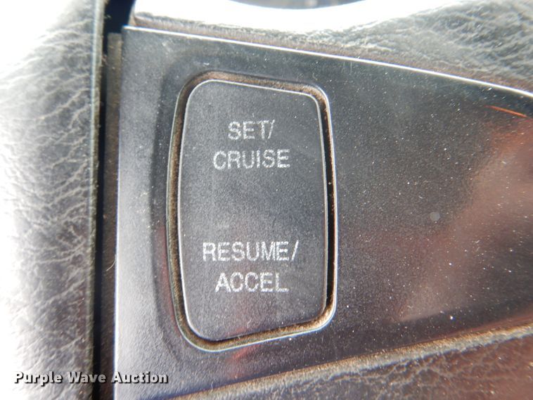 image for item IA9799 2003 International 7400  dump truck