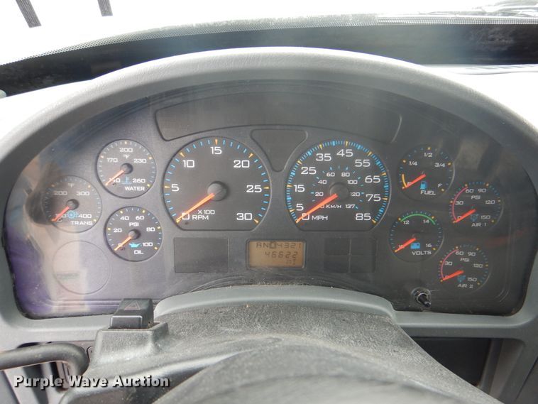 image for item IA9799 2003 International 7400  dump truck