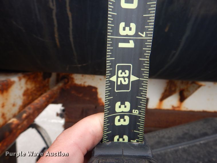 image for item IA9799 2003 International 7400  dump truck