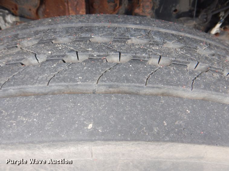 image for item IA9799 2003 International 7400  dump truck