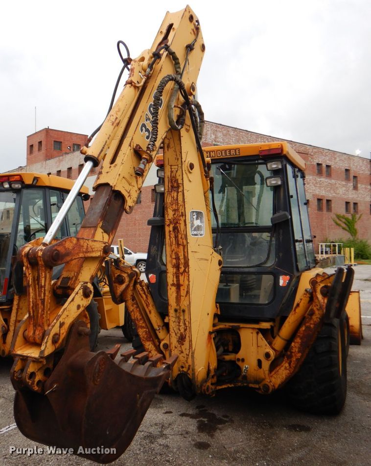image for item IA9828 1994 John Deere 310D  backhoe
