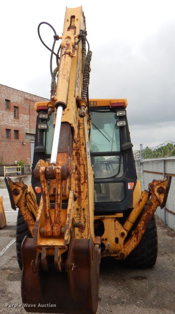 image for item IA9828 1994 John Deere 310D  backhoe