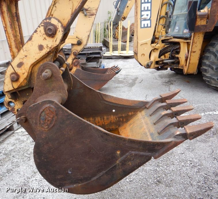 image for item IA9828 1994 John Deere 310D  backhoe