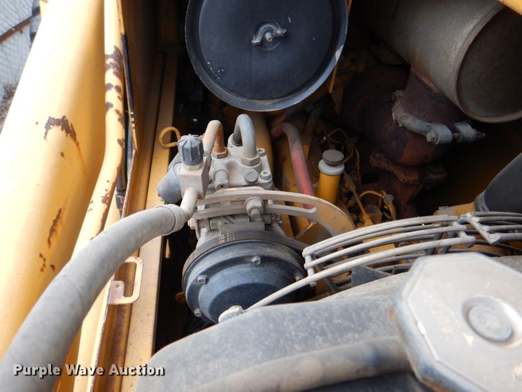 image for item IA9828 1994 John Deere 310D  backhoe