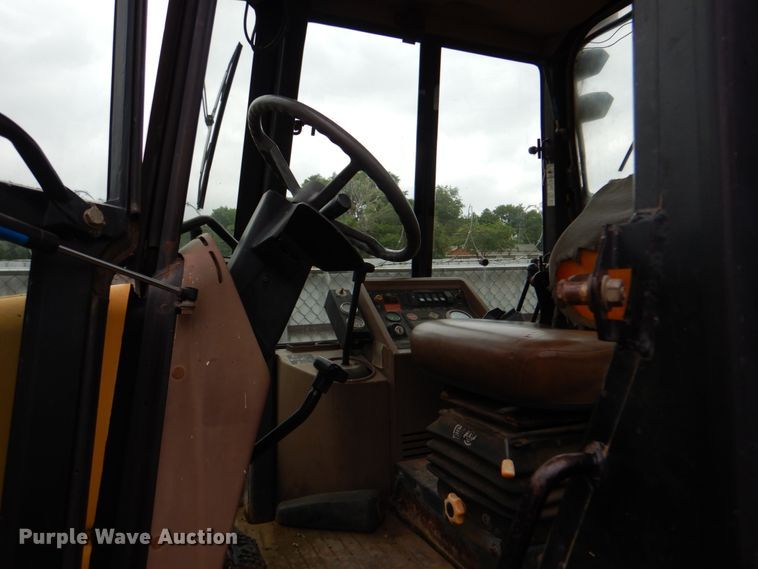 image for item IA9828 1994 John Deere 310D  backhoe