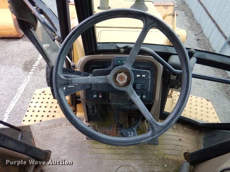 image for item IA9828 1994 John Deere 310D  backhoe