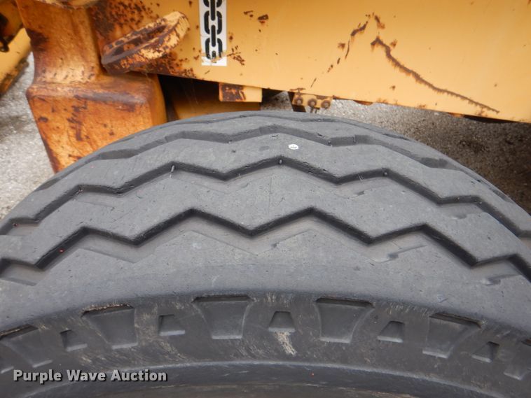 image for item IA9828 1994 John Deere 310D  backhoe