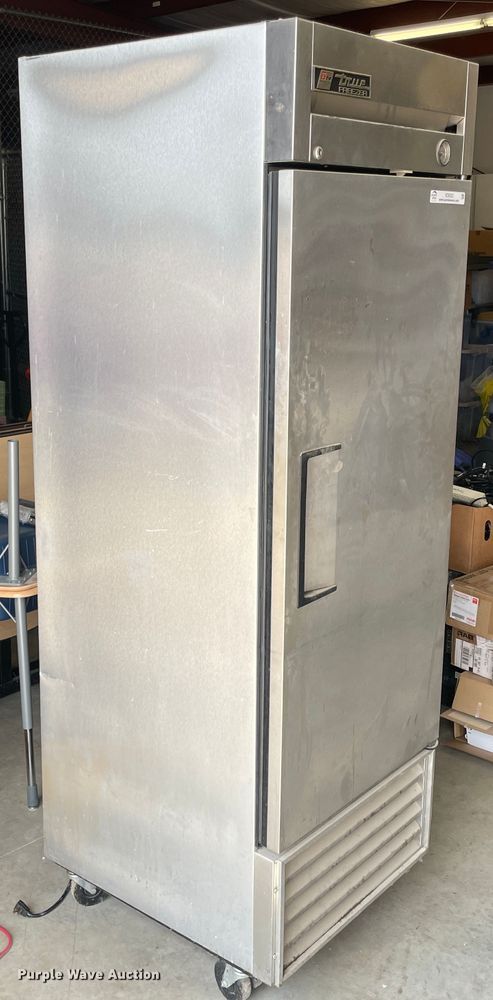 image for item IC9253 True T-23F freezer