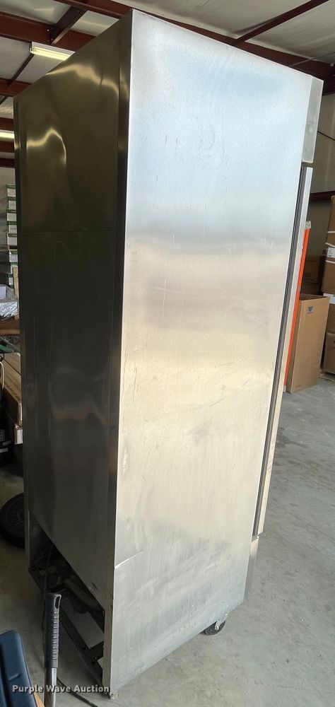 image for item IC9253 True T-23F freezer