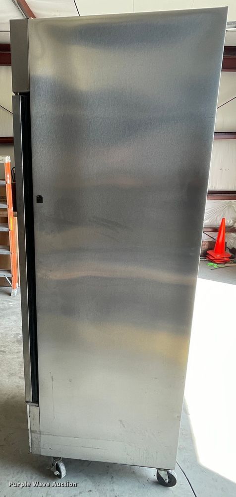 image for item IC9253 True T-23F freezer