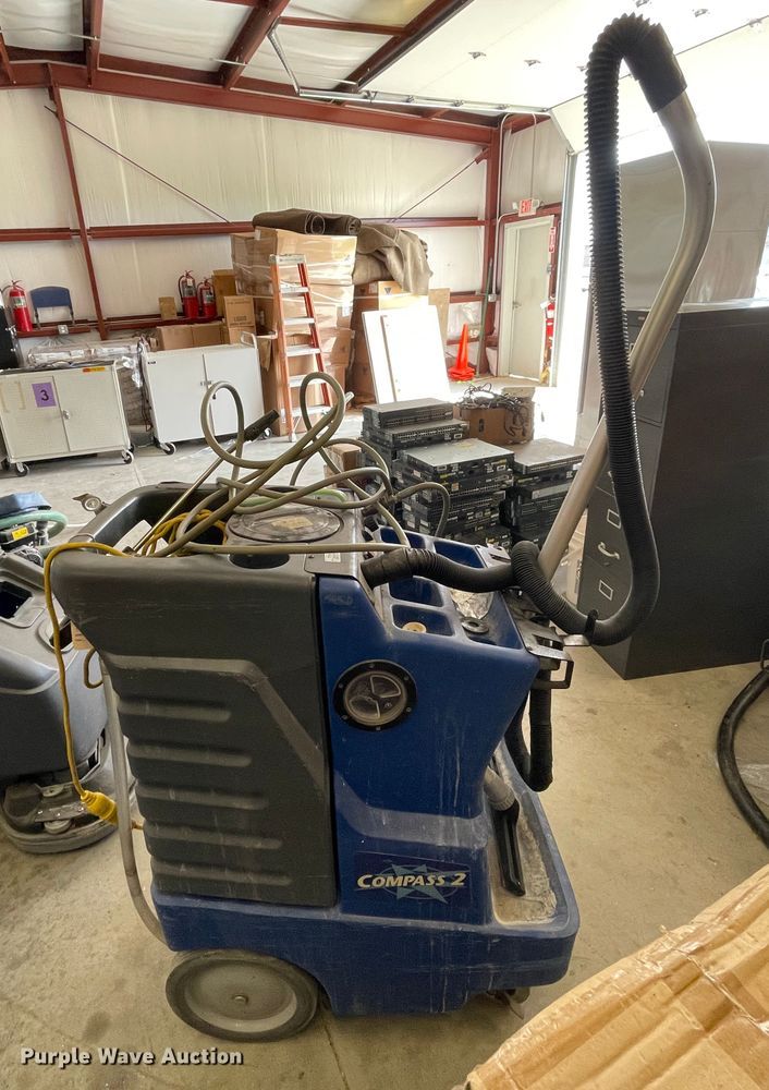 image for item IC9255 Windsor Compass surface cleaning machine