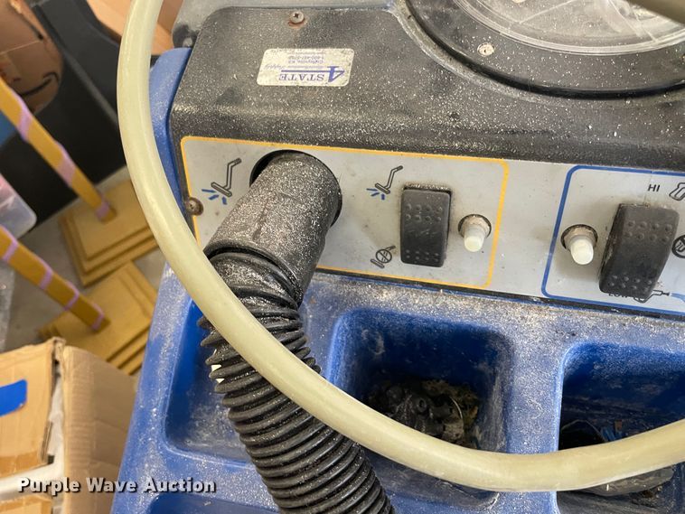 image for item IC9255 Windsor Compass surface cleaning machine