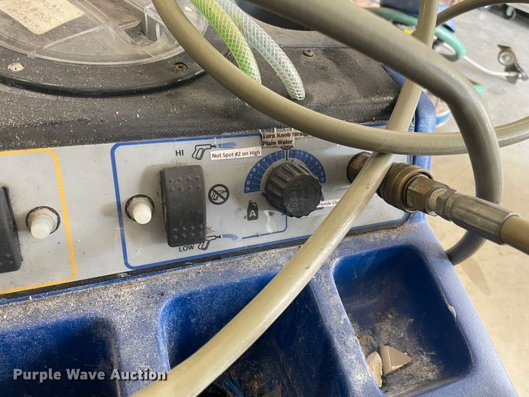 image for item IC9255 Windsor Compass surface cleaning machine