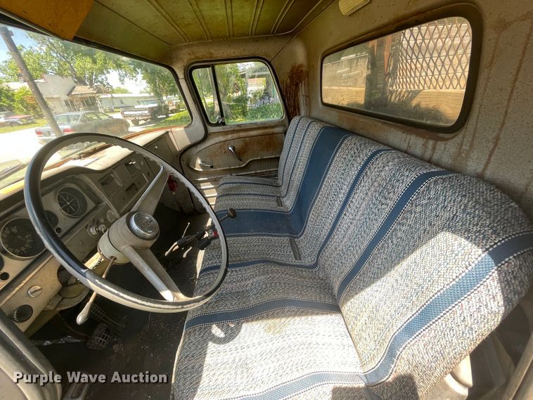 image for item IC9271 1962 GMC 3500  dump truck