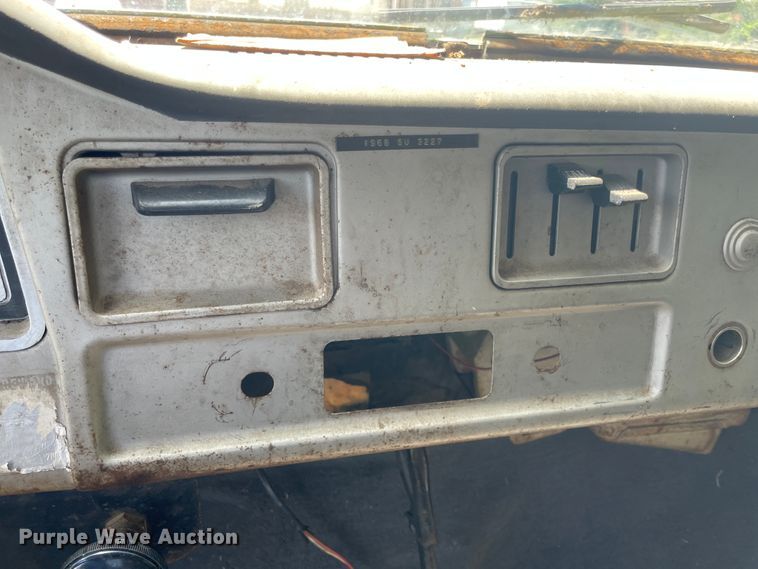 image for item IC9271 1962 GMC 3500  dump truck