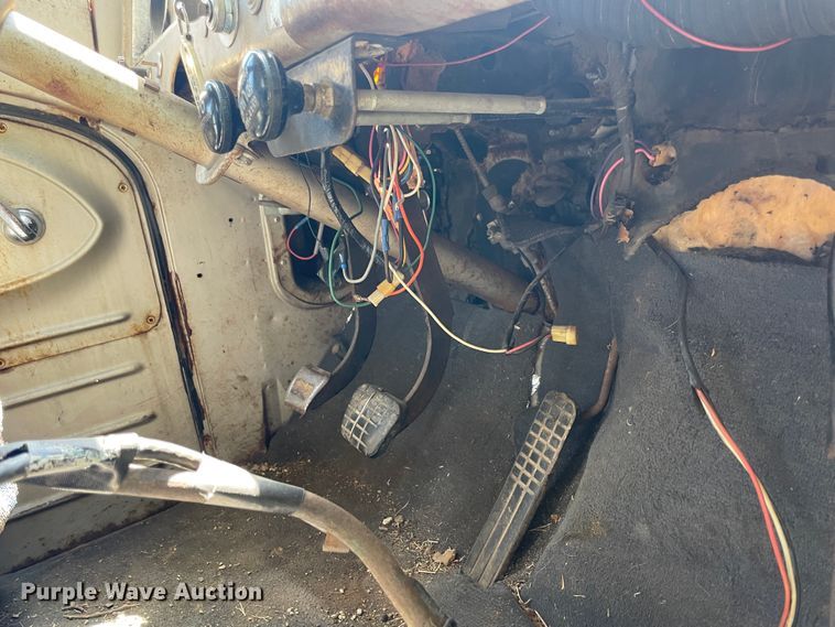 image for item IC9271 1962 GMC 3500  dump truck