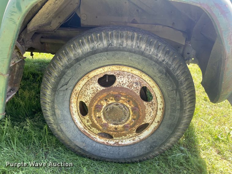 image for item IC9271 1962 GMC 3500  dump truck