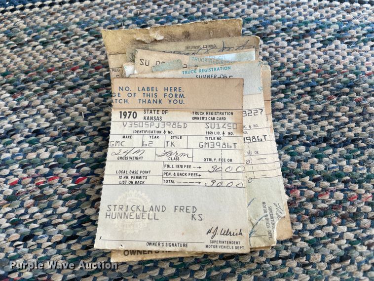 image for item IC9271 1962 GMC 3500  dump truck