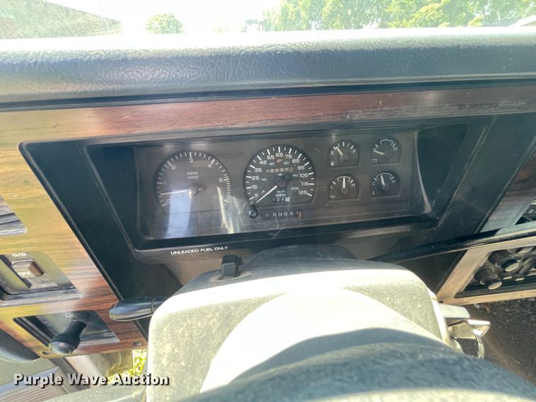 image for item IC9273 1993 Dodge Dakota  pickup truck