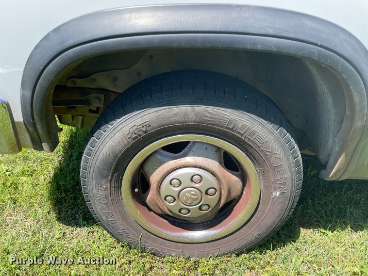 image for item IC9273 1993 Dodge Dakota  pickup truck