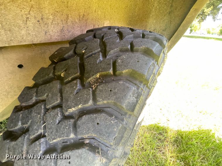 image for item IC9273 1993 Dodge Dakota  pickup truck