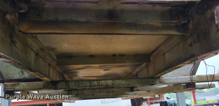 image for item IC9745 Flint stainless steel salt spreader