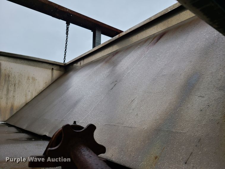 image for item IC9745 Flint stainless steel salt spreader