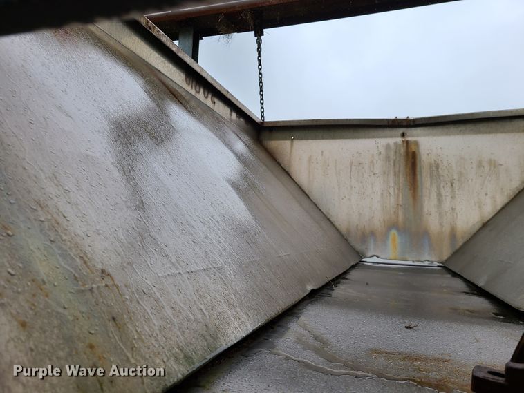 image for item IC9745 Flint stainless steel salt spreader