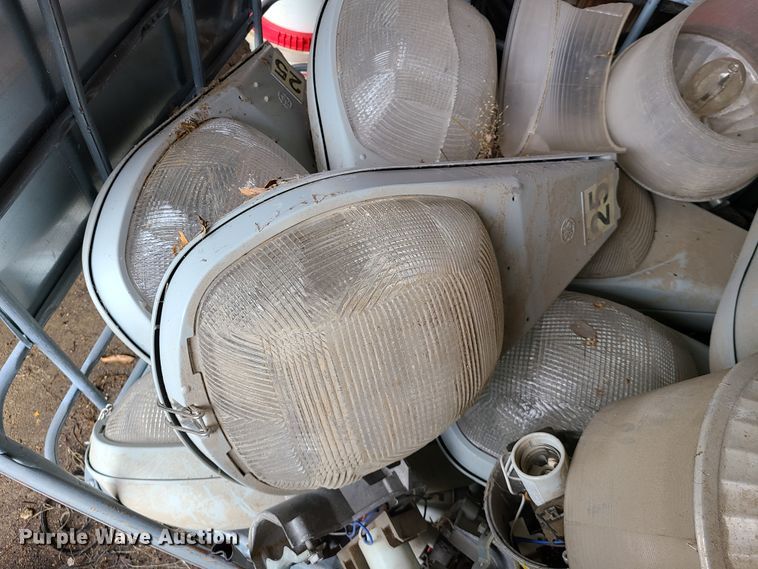 image for item IC9748 Assorted street lights