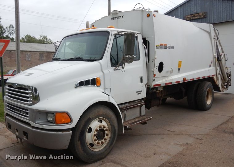 image for item ID9873 2006 Sterling Acterra  refuse truck