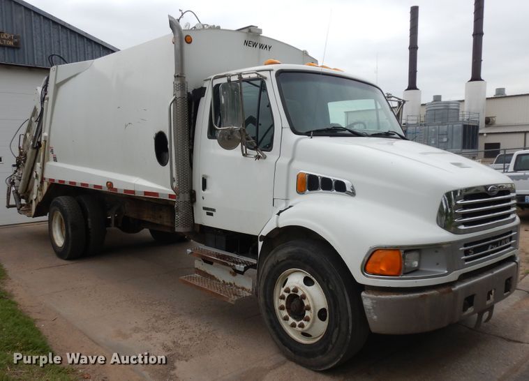 image for item ID9873 2006 Sterling Acterra  refuse truck