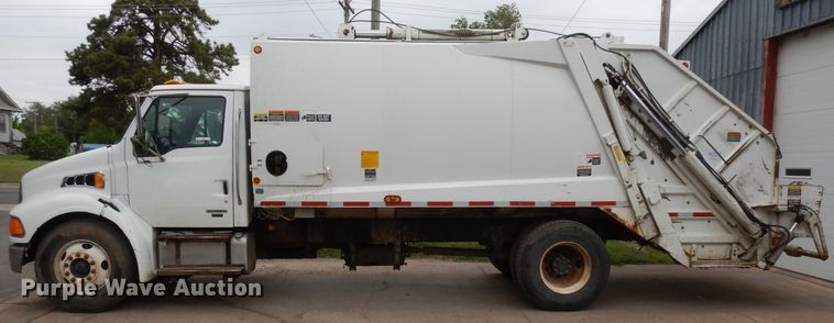 image for item ID9873 2006 Sterling Acterra  refuse truck