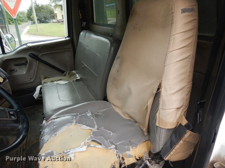 image for item ID9873 2006 Sterling Acterra  refuse truck