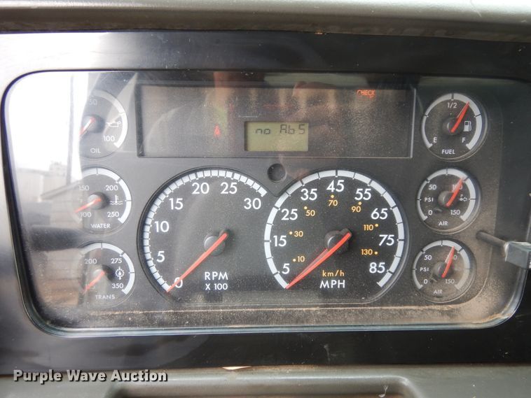 image for item ID9873 2006 Sterling Acterra  refuse truck