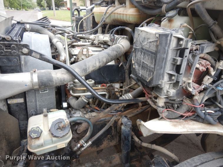 image for item ID9873 2006 Sterling Acterra  refuse truck