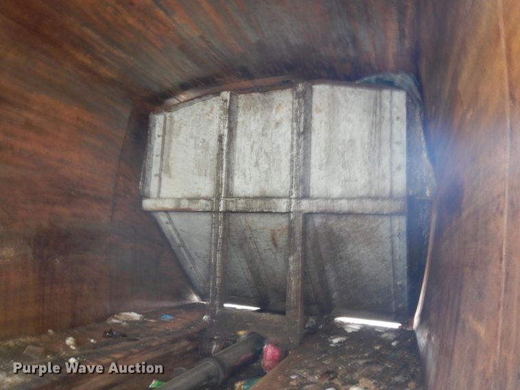 image for item ID9873 2006 Sterling Acterra  refuse truck