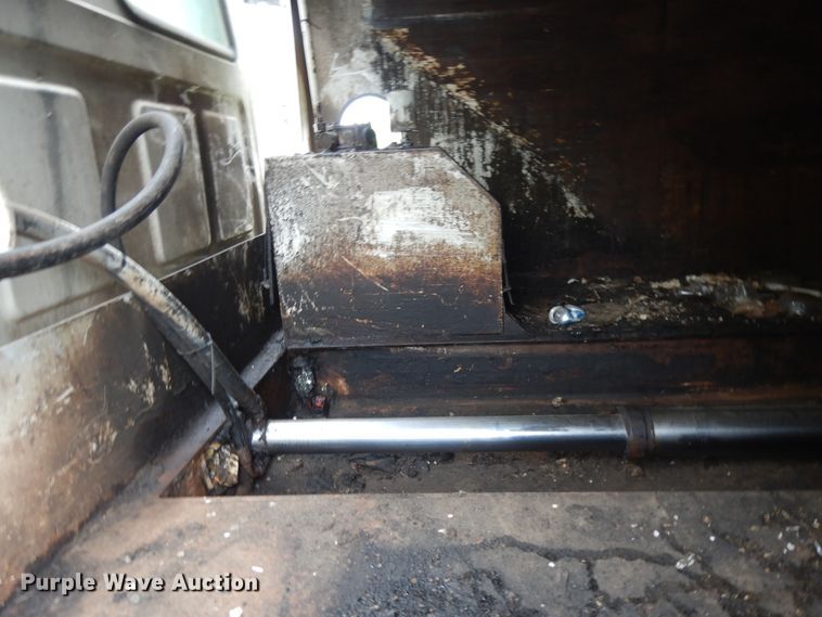 image for item ID9873 2006 Sterling Acterra  refuse truck