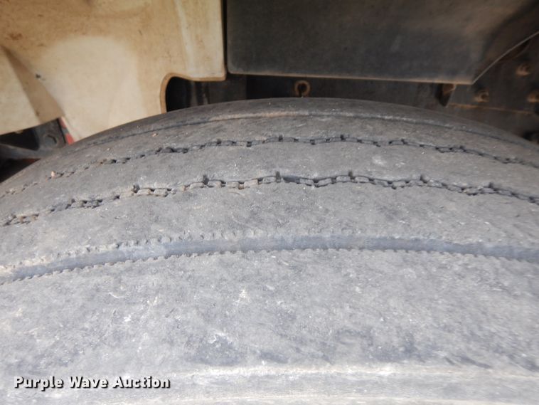 image for item ID9873 2006 Sterling Acterra  refuse truck