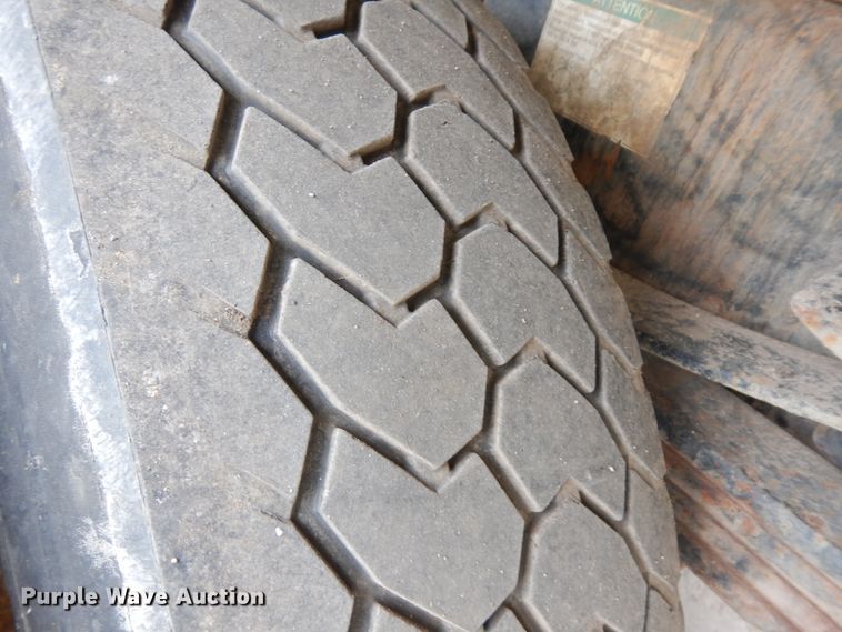 image for item ID9873 2006 Sterling Acterra  refuse truck