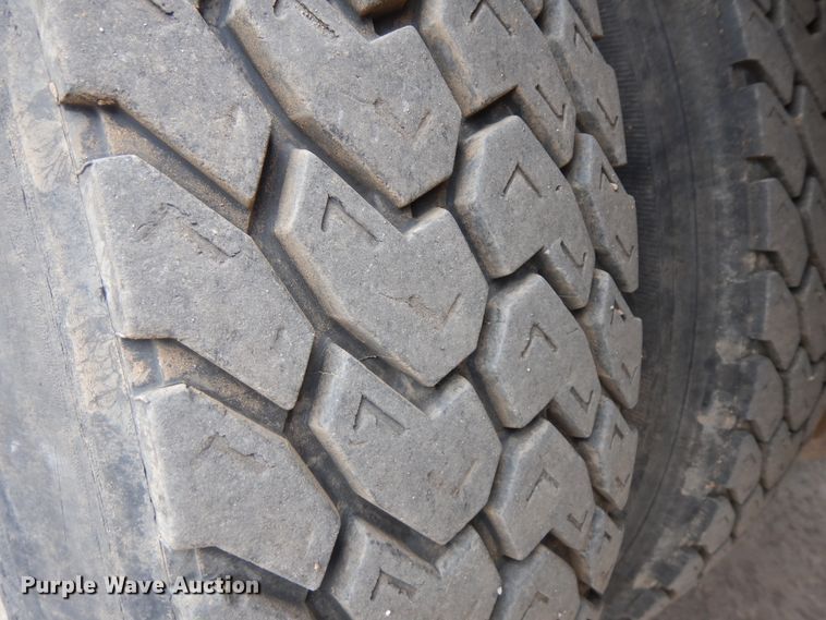 image for item ID9873 2006 Sterling Acterra  refuse truck