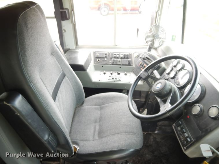 image for item ID9875 2005 Blue Bird Vision  school bus