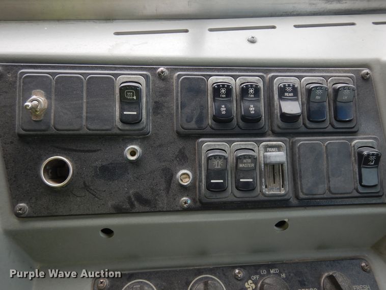 image for item ID9875 2005 Blue Bird Vision  school bus