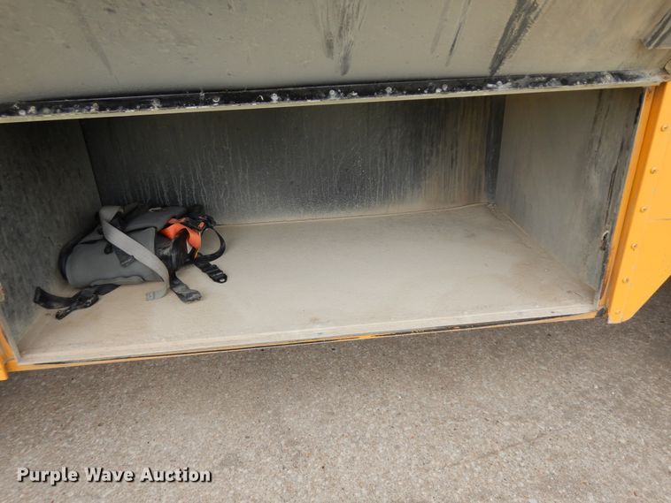 image for item ID9875 2005 Blue Bird Vision  school bus