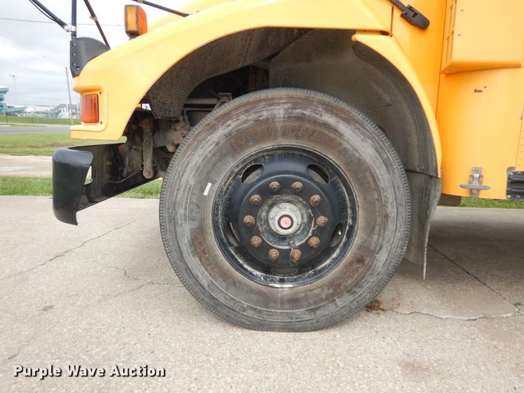 image for item ID9875 2005 Blue Bird Vision  school bus